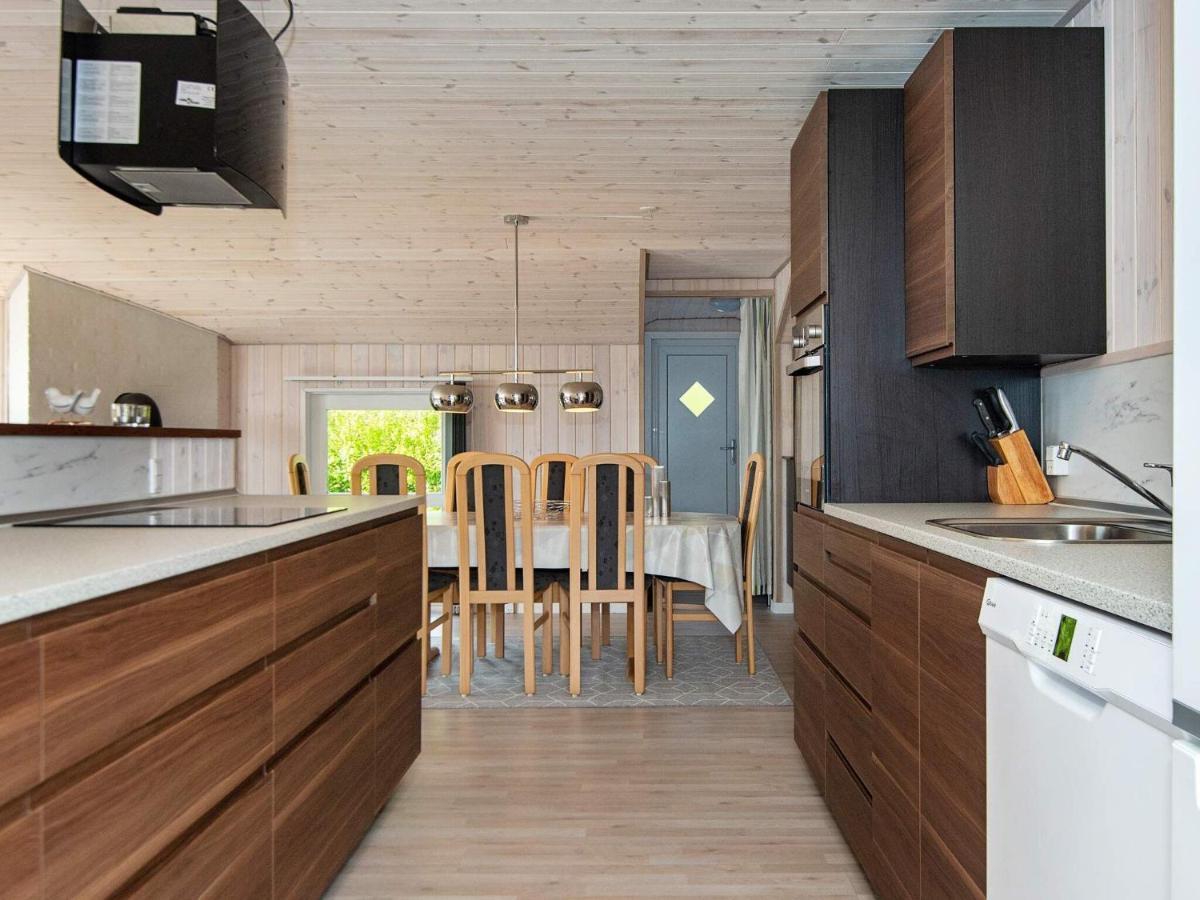 8 Person Holiday Home In 하일스 외부 사진