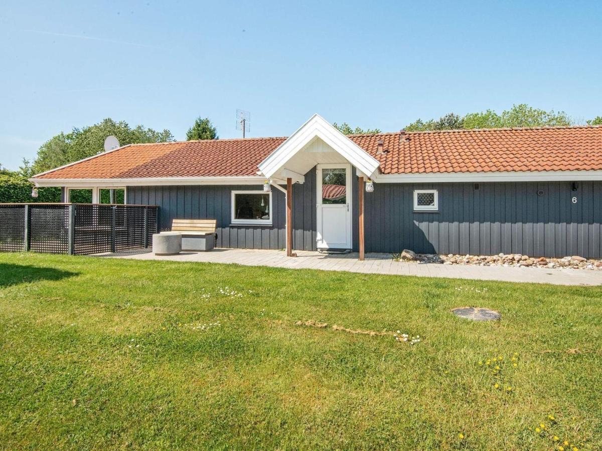 8 Person Holiday Home In 하일스 외부 사진