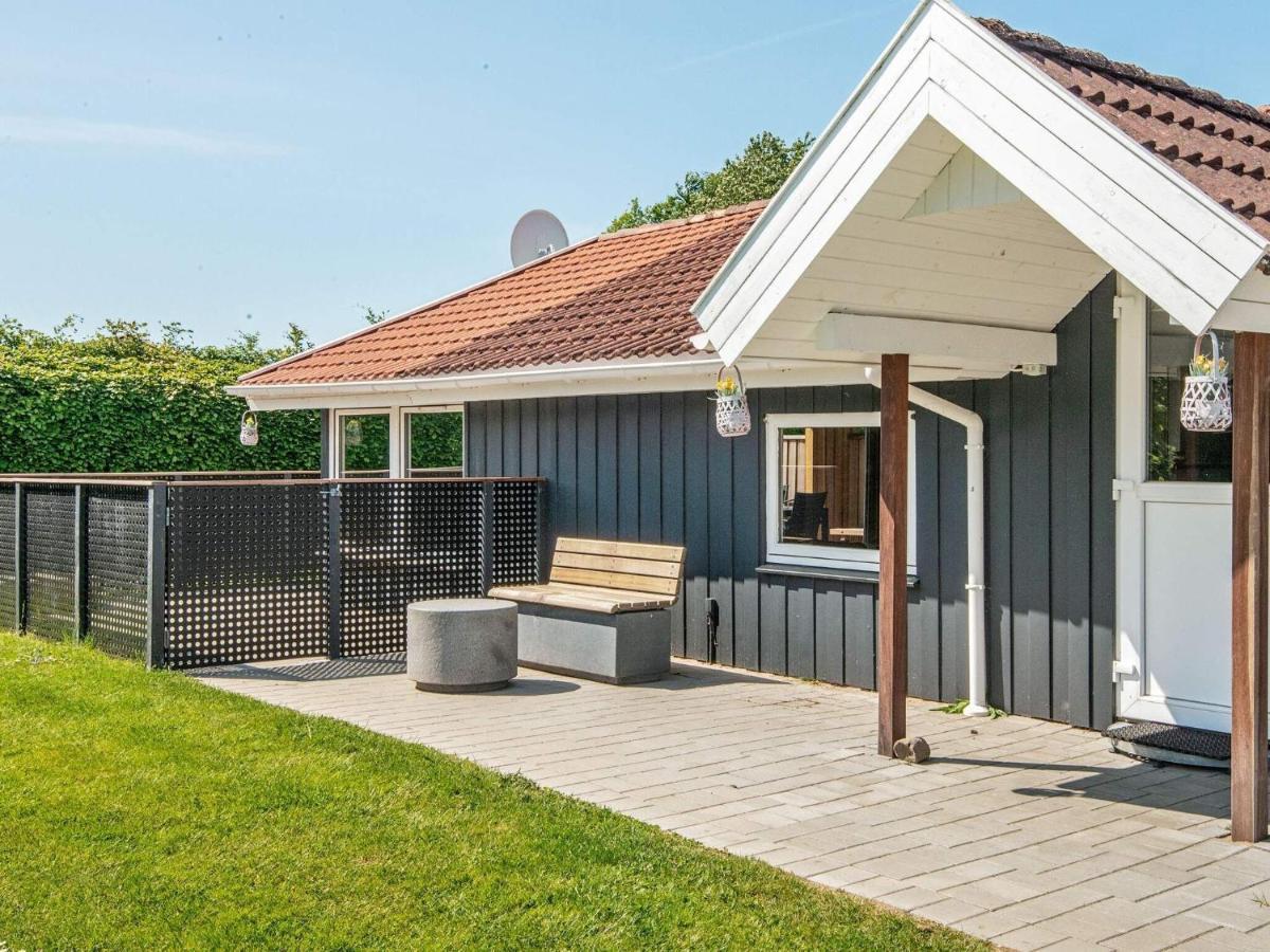 8 Person Holiday Home In 하일스 외부 사진