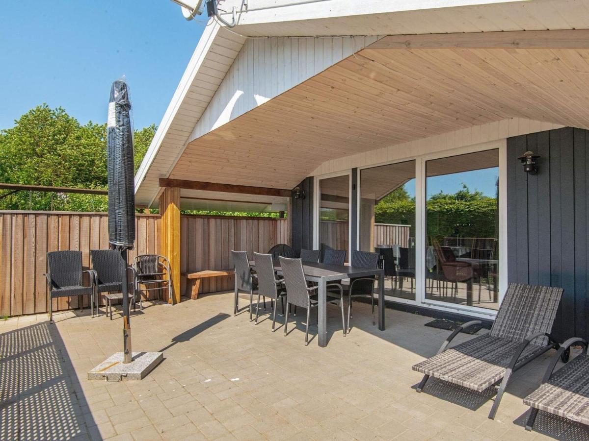8 Person Holiday Home In 하일스 외부 사진